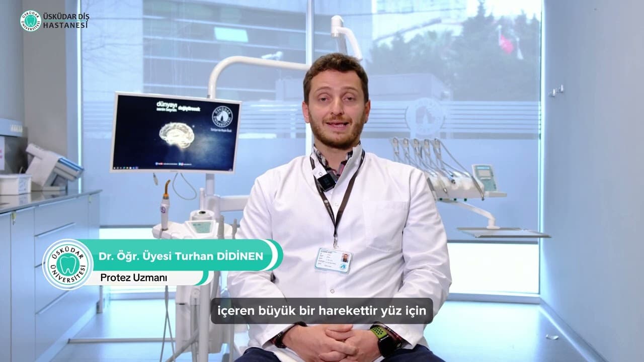 Gülüş Tasarımı Bir Bütündür: Gözler, Dudaklar ve Yüz Analizi-thumbnail